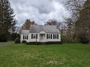 7 Lawrence Plain Rd, Hadley, MA 01035