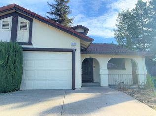 917 Hacienda Cir, Rohnert Park, CA 94928