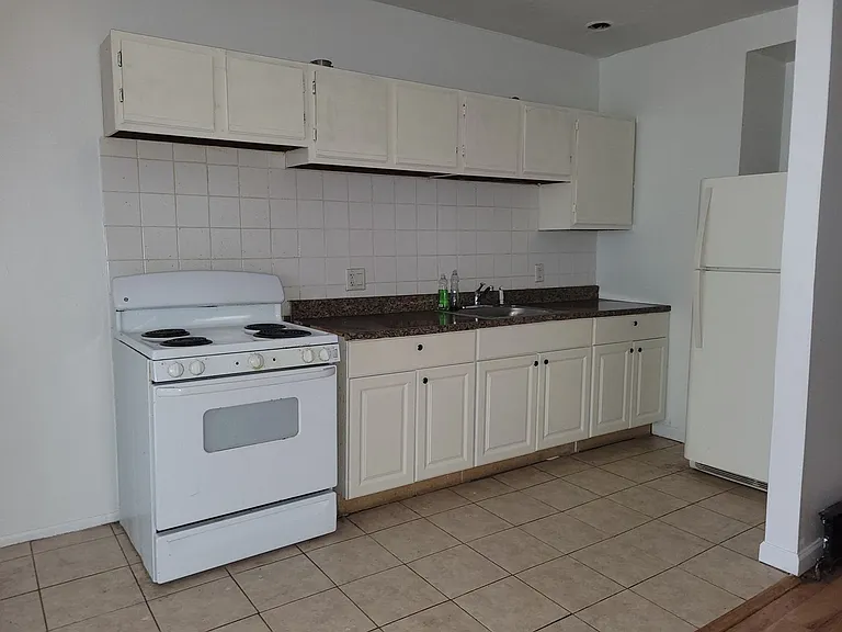5341 Hadfield St — Photo 19