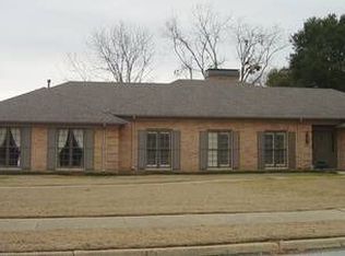 2818 Lansdowne Dr, Montgomery, AL 36111