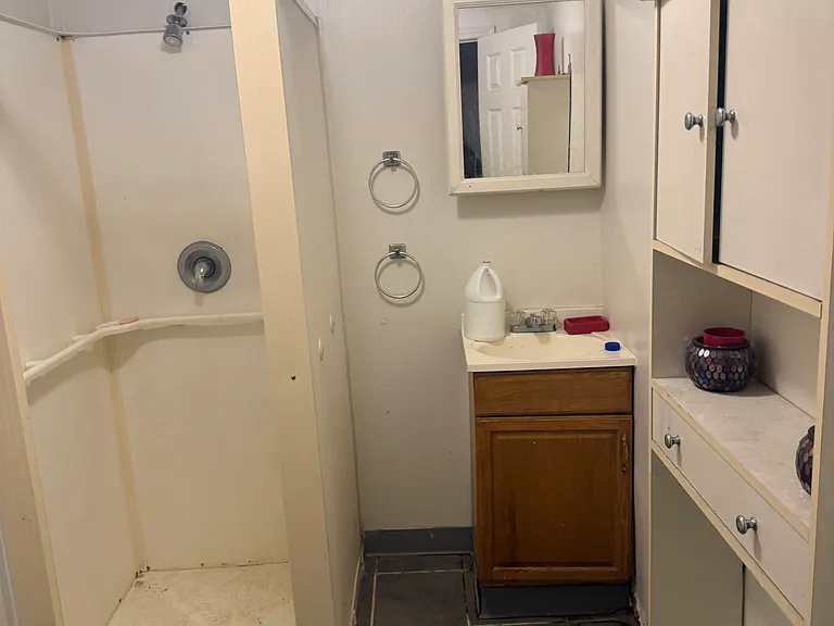 1708 Annie Malone Dr — Photo 1
