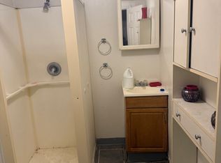 1708 Annie Malone Dr, Saint Louis, MO 63113