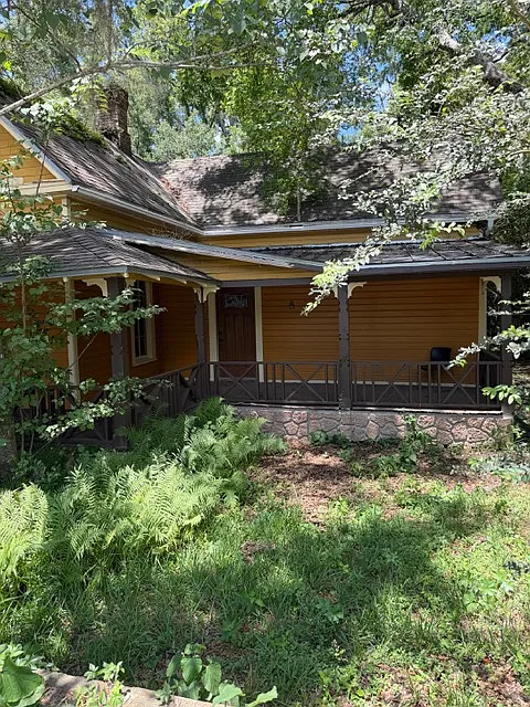 24328 W US Highway 27