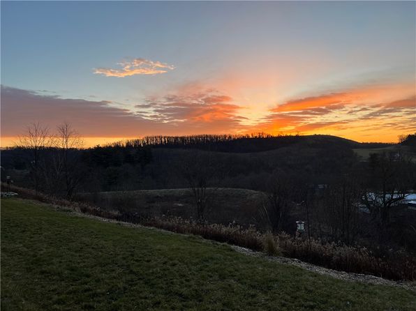 169 Viareggio Way, Finleyville, PA 15332