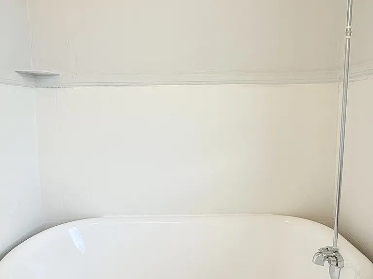74 Hanna St W #8 — Photo 12