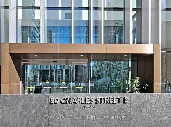 50 Charles St E Unit 902, Toronto, ON M4Y 0C3