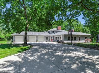 2429 Hoffman Rd, Cuyahoga Falls, OH 44223