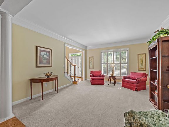 5th image of 15540 Northstone Dr