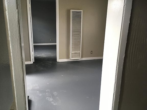 4th image of 3122 Findley Ave