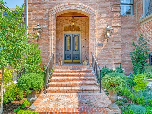 17316 Club Hill Ln, Dallas, TX 75248