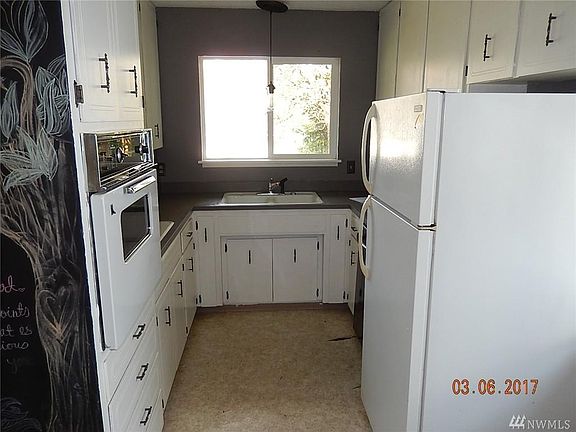 4th image of 612 W Wyandotte Ave