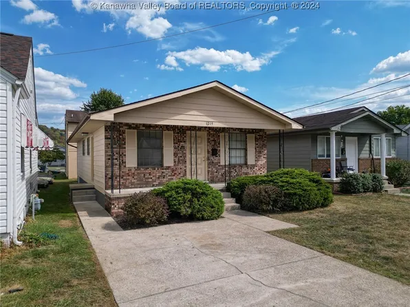 1219 McClung Ave, Barboursville, WV 25504