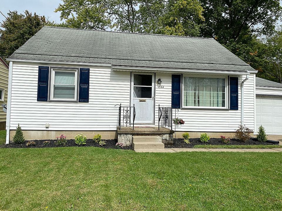 1st image of 1744 Stoner Ave NE