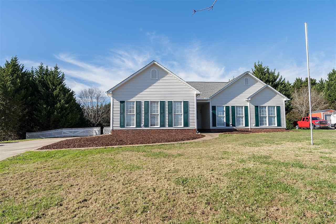 322 W Autumn Ridge Rd, Moore, SC 29369 | Zillow
