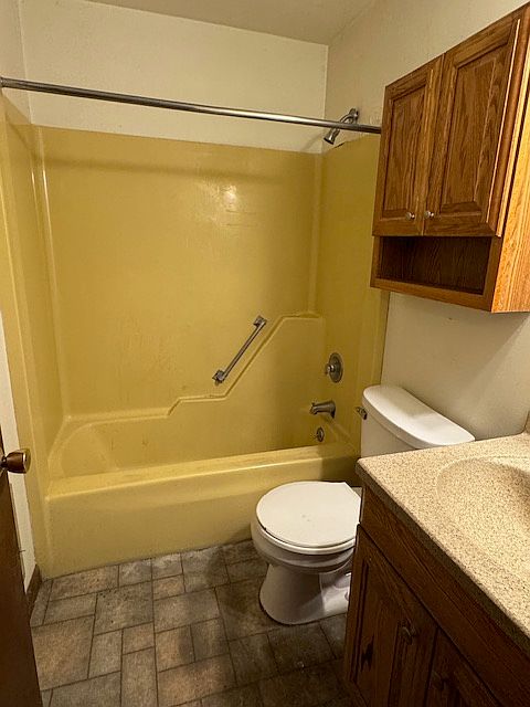 2nd image of 215 N Main St #3