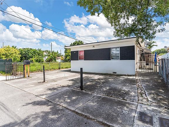 3rd image of 2180 NW 30th St