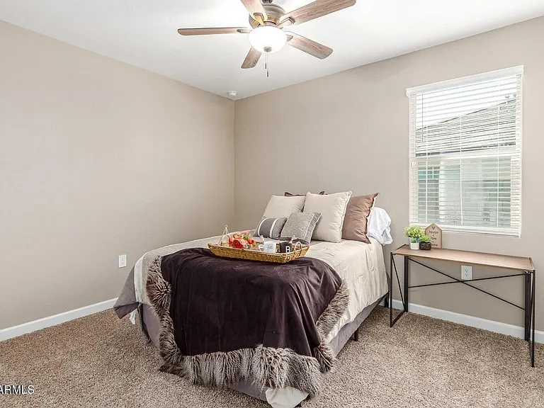 30916 W Verde Ln — Photo 17