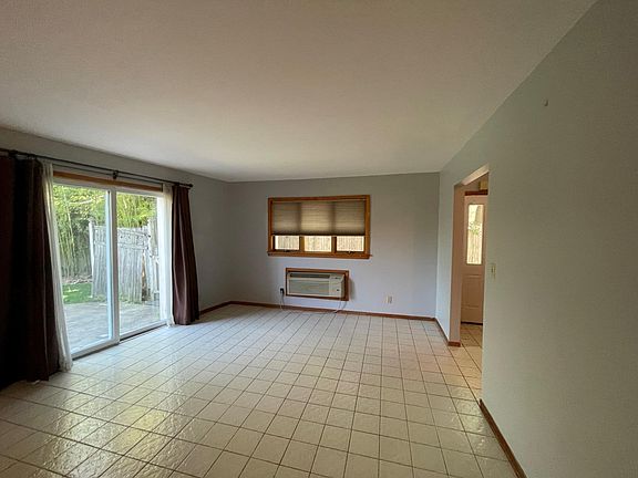 2nd image of 100B Haven Ave APT 3