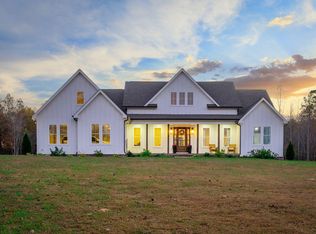 553 New Home Rd, Trenton, GA 30752