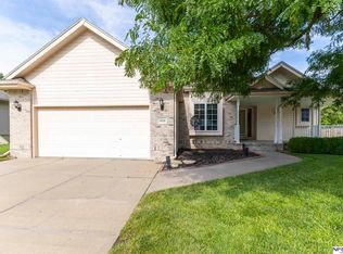 3910 N 158th St, Omaha, NE 68116