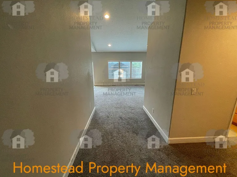 2772 Bastille Ave SE — Photo 2