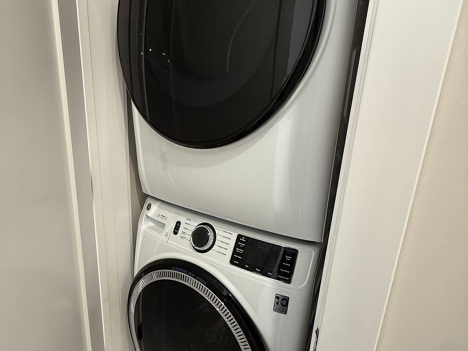 1st image of 10 Cawfield St #11