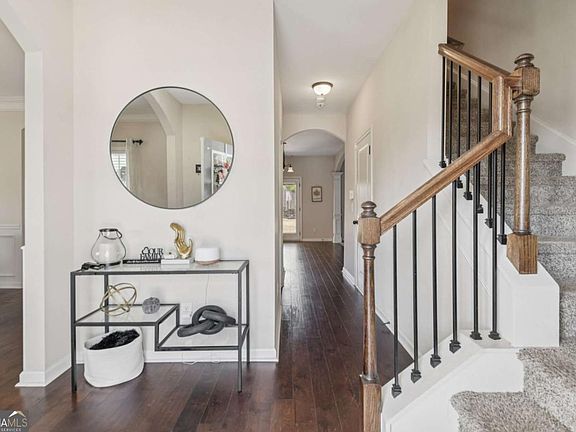 2nd image of 1120 Red Bud Cir