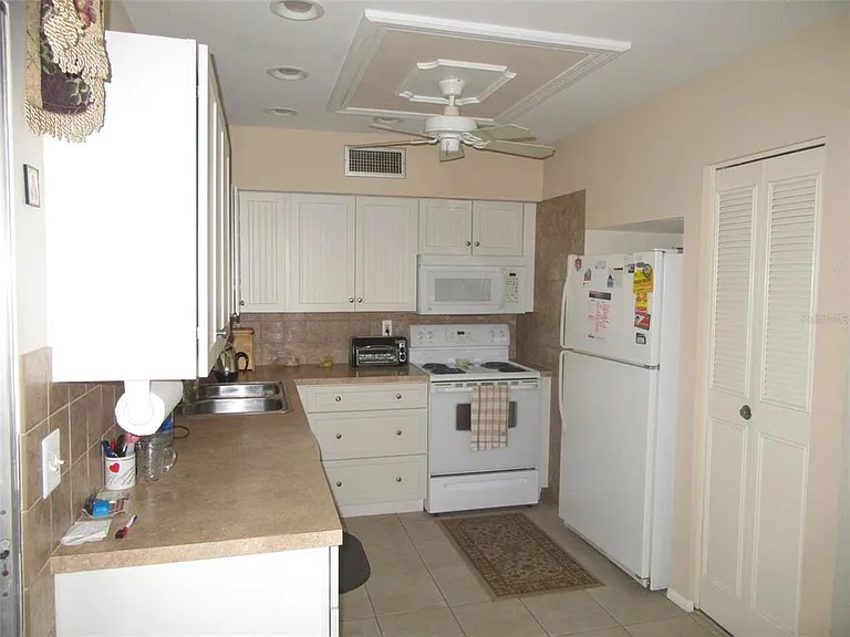 8158 Fay Ave — Photo 6