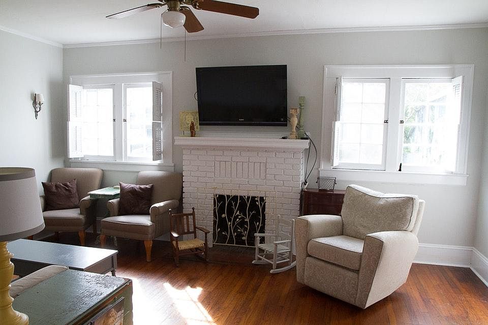 1st image of 3652 Herschel St
