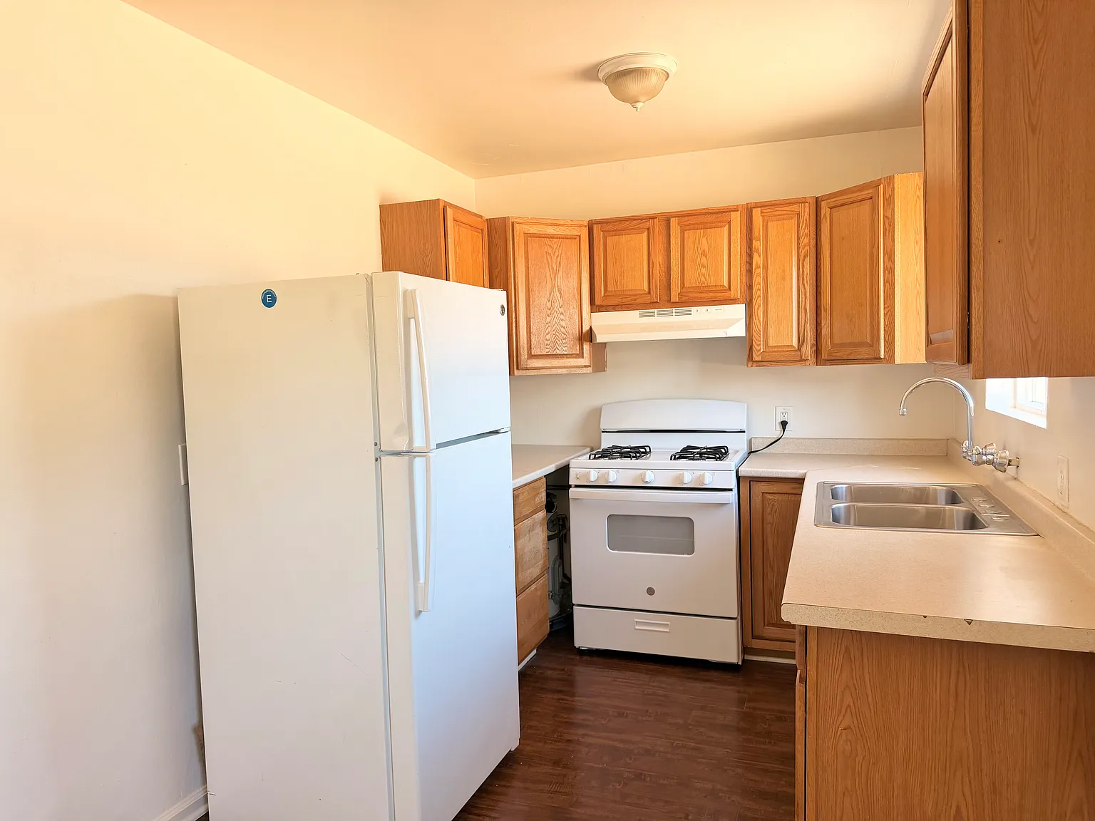 1 bed, 712 sqft, $1,300 — Photo 4