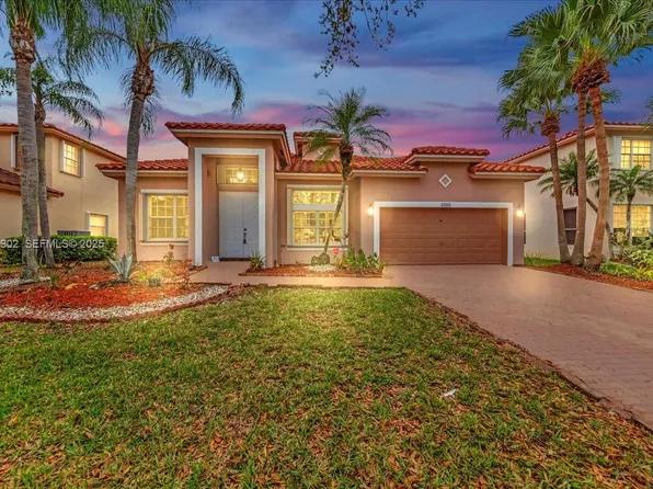 17062 NW 16th St, Pembroke Pines, FL 33028