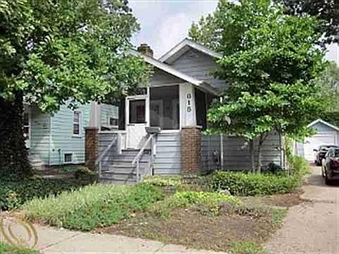 1st image of 815 Gardenia Ave