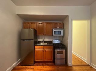 348 W 45th St APT 3D, New York, NY 10036