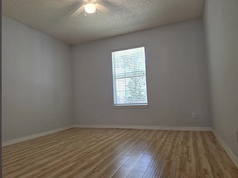 6900 Calle De Caballero — Photo 26