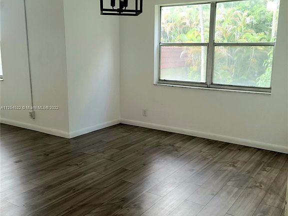 4th image of 3300 Spanish Moss Ter APT 213
