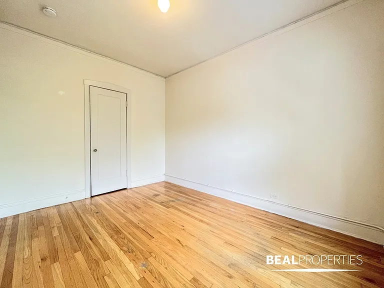 1317.5 Oak Ave #E2 — Photo 9