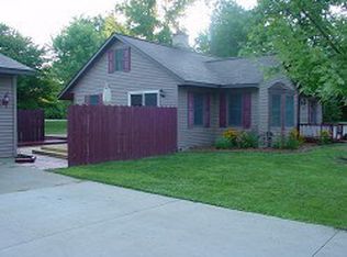 476 Spruce Ridge Rd, Bay City, MI 48706