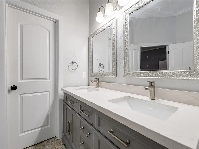 2420 Fawkes Ln — Photo 28