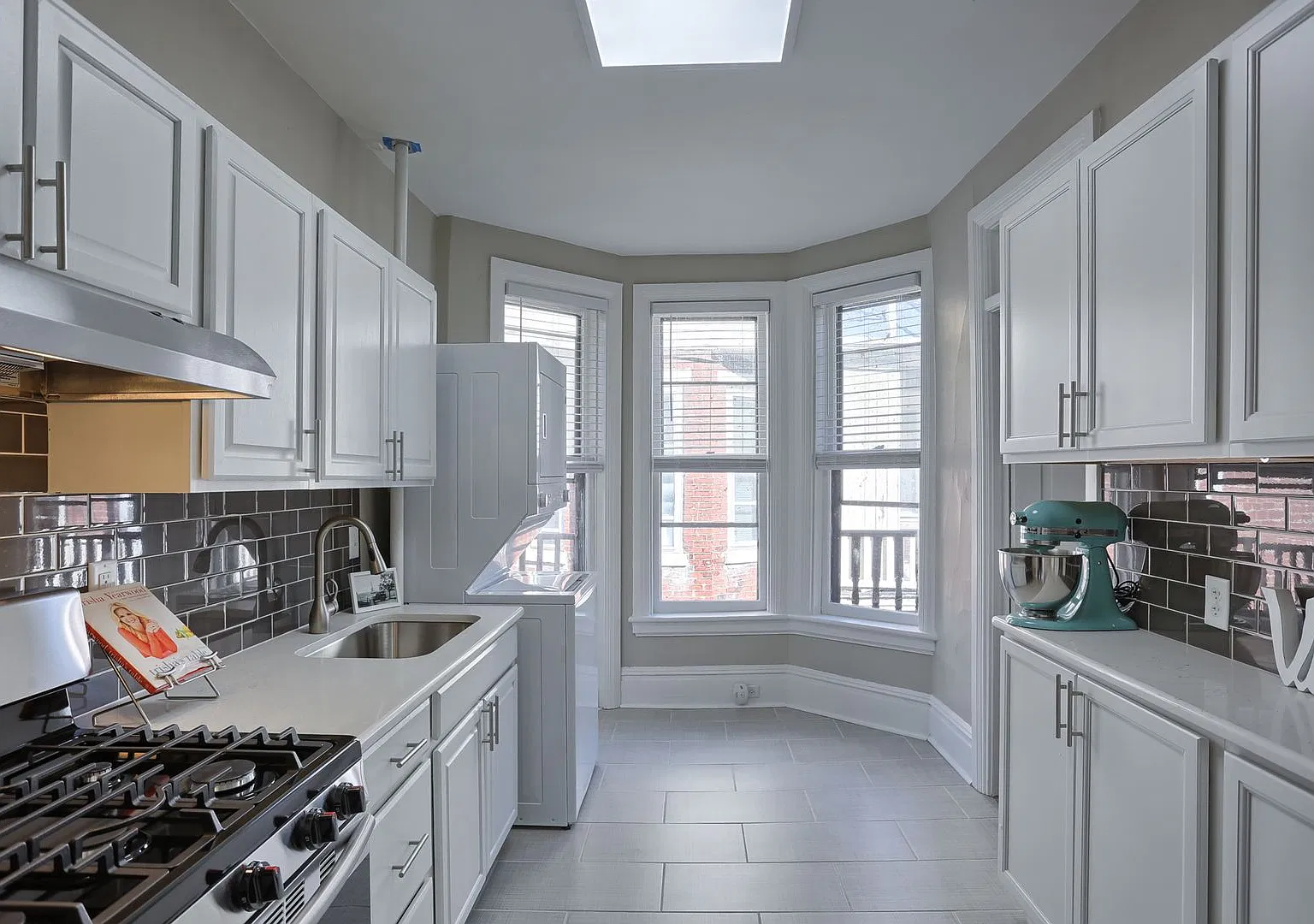 1523 Green Street — Photo 1