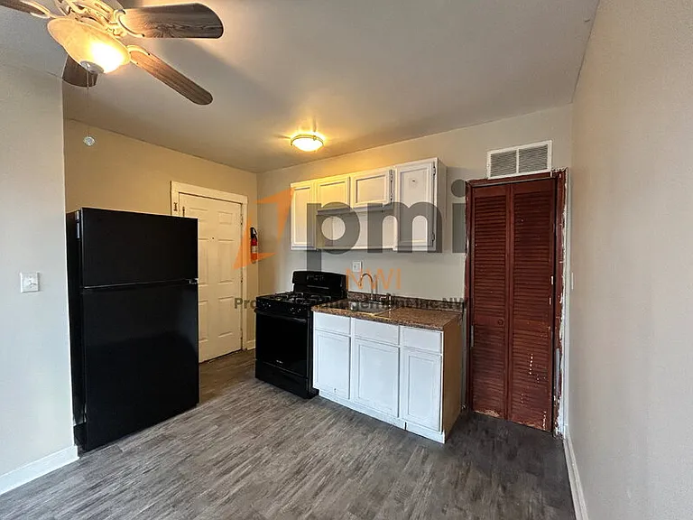 4901 Walsh Ave #2 — Photo 2