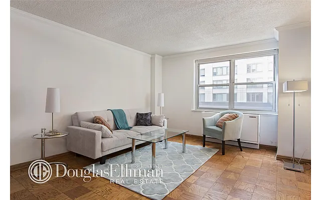 Sold by Douglas Elliman | media 8