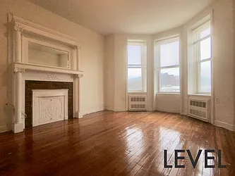 Rented by Level Group