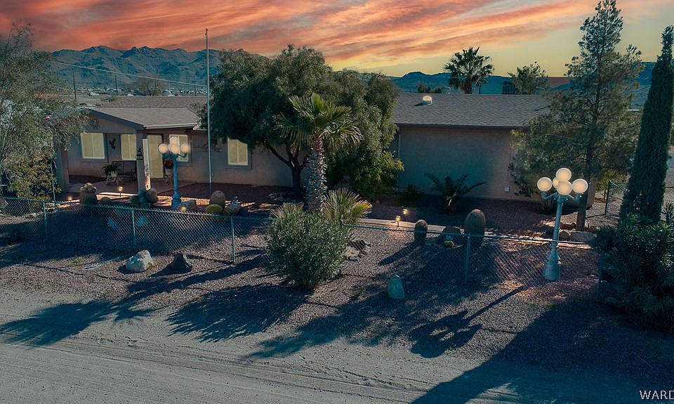 1st image of 152 S Houck Rd