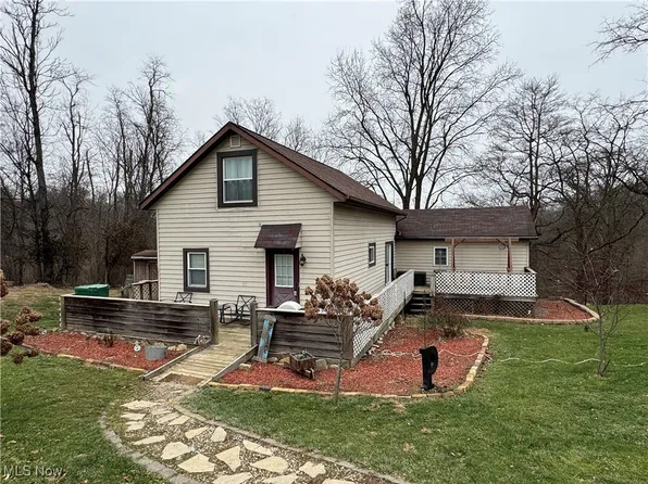 2285 Archer Ln, Zanesville, OH 43701
