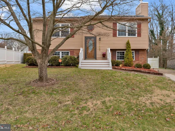 7105 Pickering Ct, Glen Burnie, MD 21061