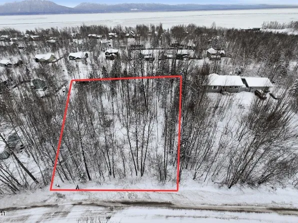 7080 W Sandvik Dr, Wasilla, AK 99623