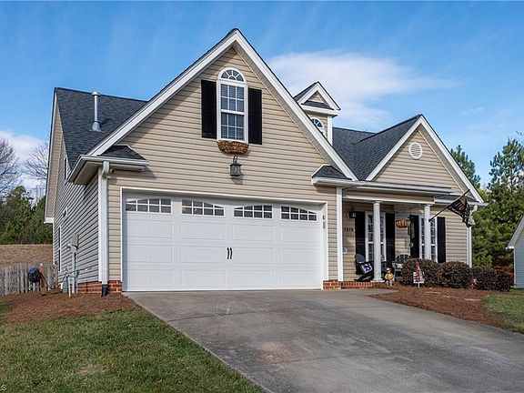 2nd image of 5870 Ferntree Ct