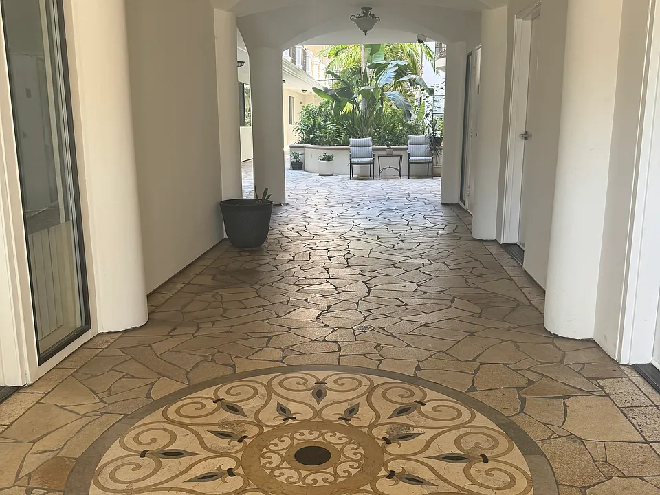 Aqua Vista Apartments