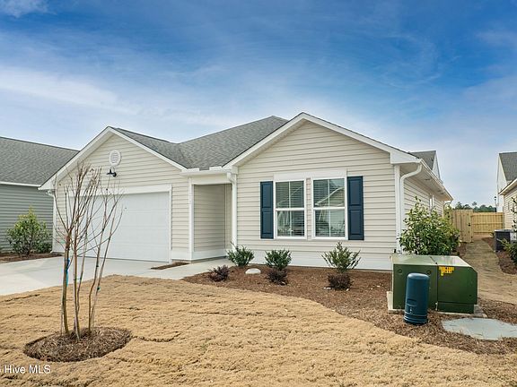 2nd image of 1213 Lulu Bay Dr NE