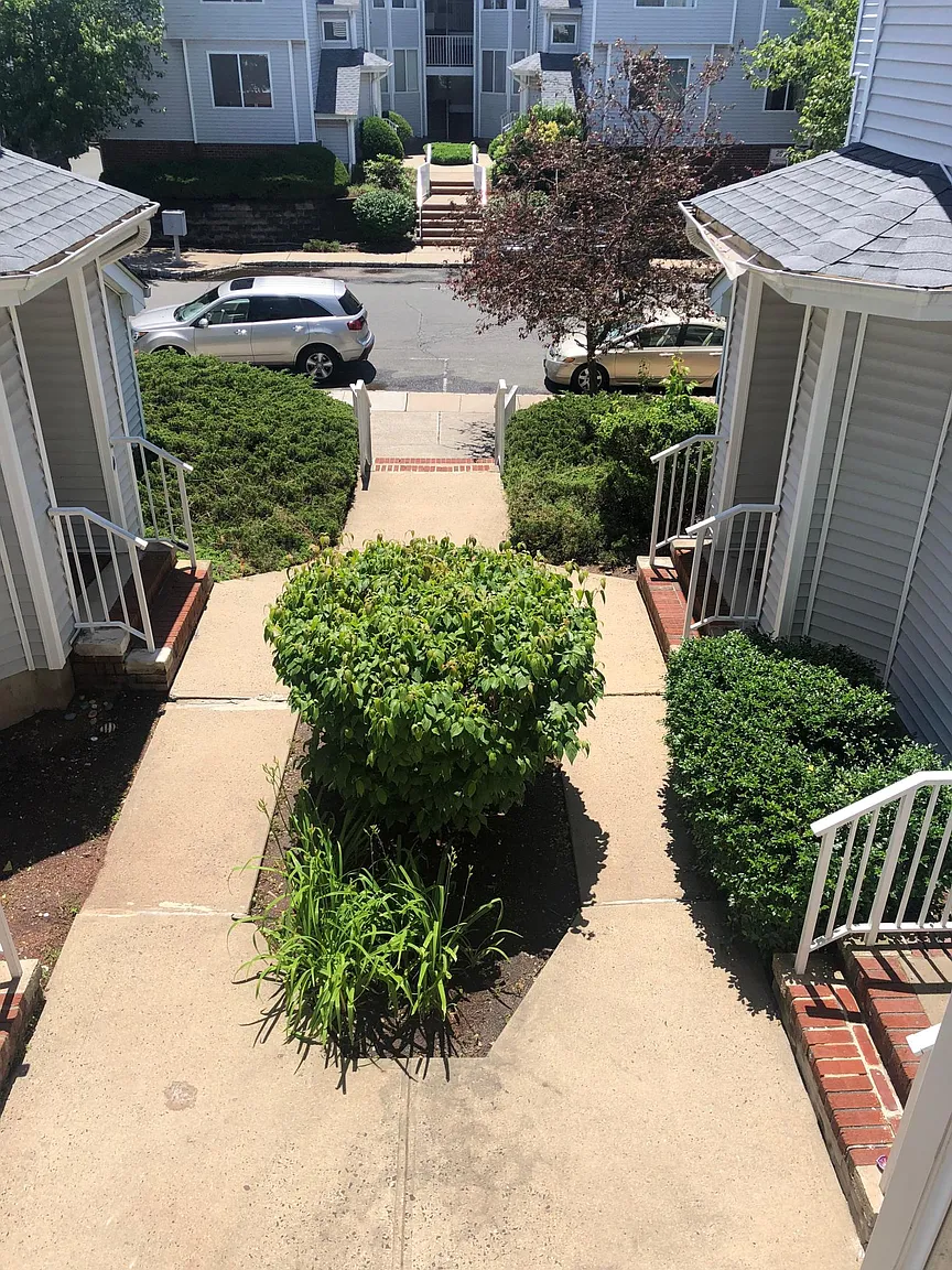 706 Jesse Way photo 1